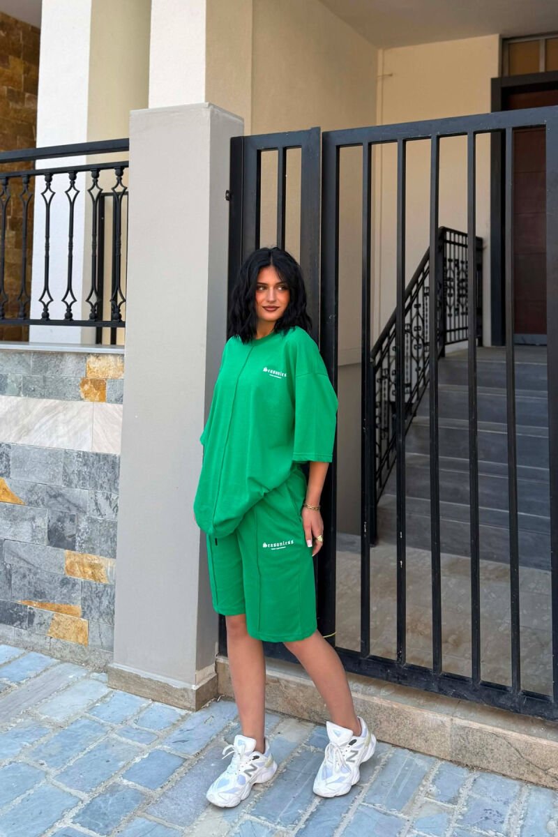 SET ME SHKRIME TE VOGLA T-SHIRT + TUTA TE SHKURTRA PER FEMRA NE NGJYRE JESHILE - 4