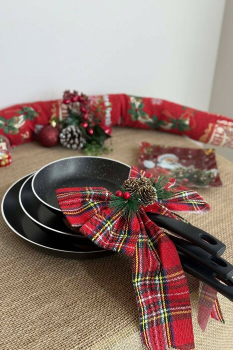 SET ME TIGANË NË TRE MADHËSI TË NDRYSHME 18-22-26 CM NË NGJYRËN E ZEZË - 7