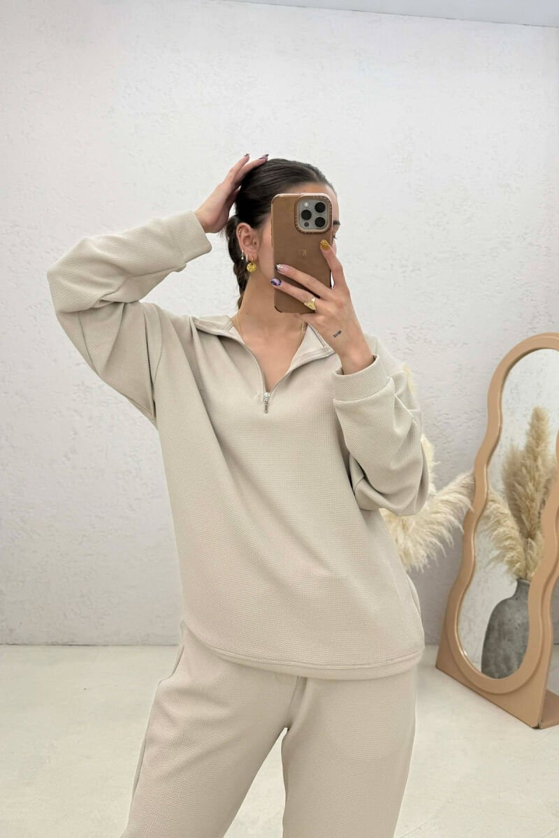 SET NJE NGJYRESH BLUZE ME ZINXHIR + TUTA PER FEMRA NE NGJYRE BEZHE - 2