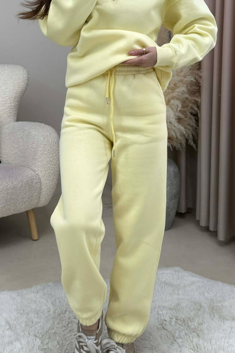 SET NJE NGJYRESH BLUZE+TUTA PER FEMRA NE NGJYRE TE VERDHE - 2