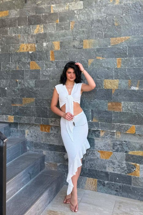 SET NJE NGJYRESH CROP TOP + FUND PER FEMRA NE NGJYRE TE BARDHE - 