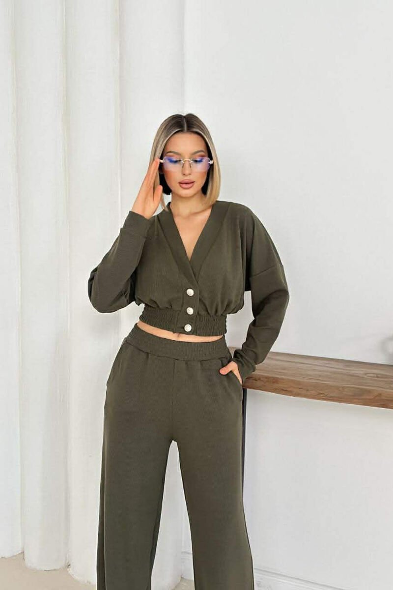 SET NJE NGJYRESH CROP TOP ME MENGE TE GJATA + PANTALLONA PER FEMRA NE NGJYRE JESHILE - 2