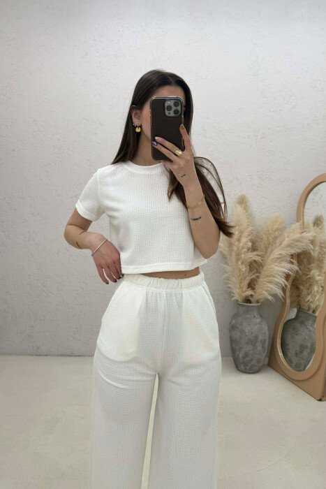 SET NJE NGJYRESH CROP TOP + PANTALLONA PER FEMRA NE NGJYRE TE BARDHE - 3