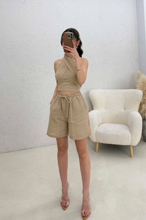 SET NJE NGJYRESH CROP TOP + PANTALLONA TE SHKURTRA PER FEMRA NE NGJYRE BEZHE - 3