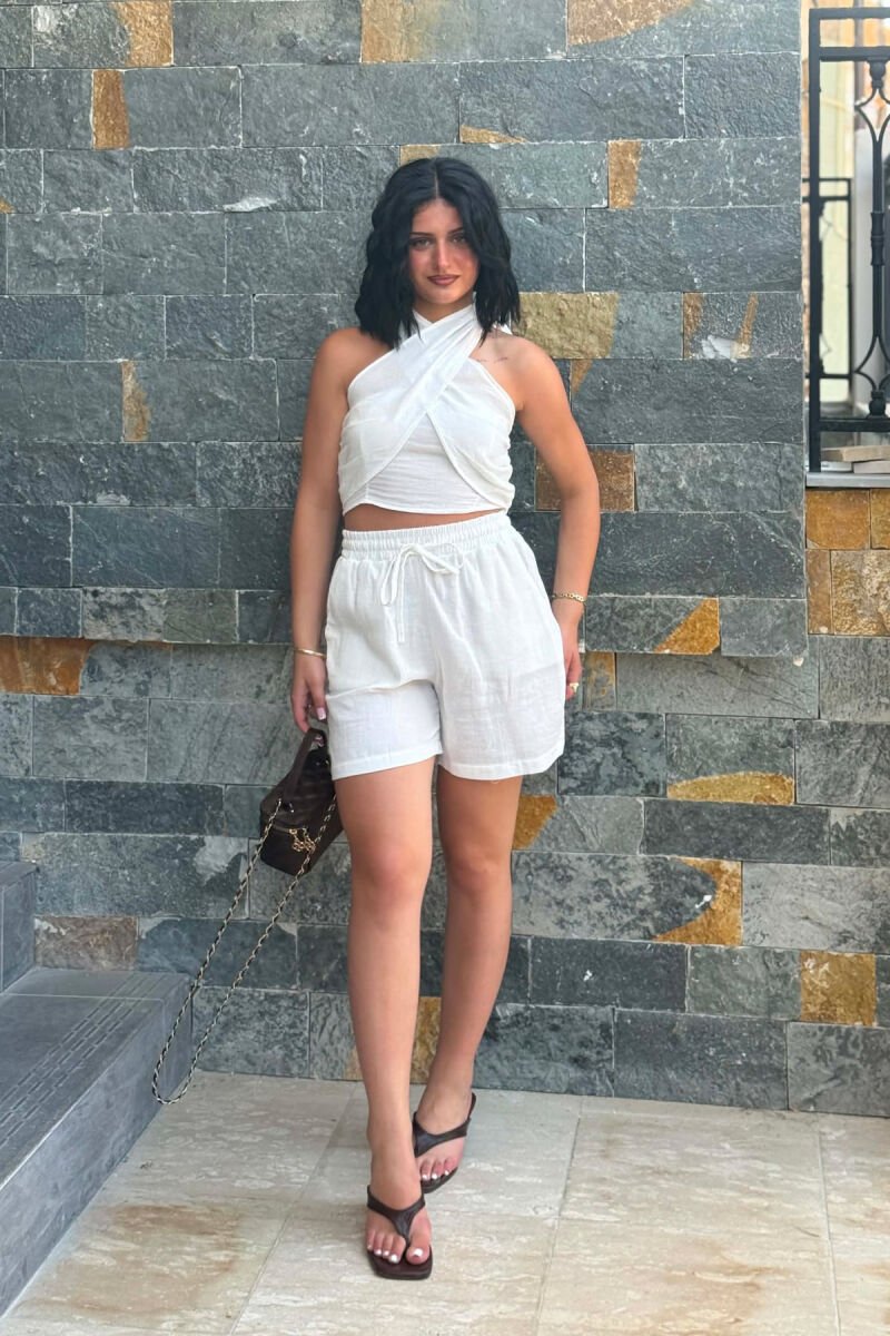 SET NJE NGJYRESH CROP TOP + PANTALLONA TE SHKURTRA PER FEMRA NE NGJYRE TE BARDHE - 3