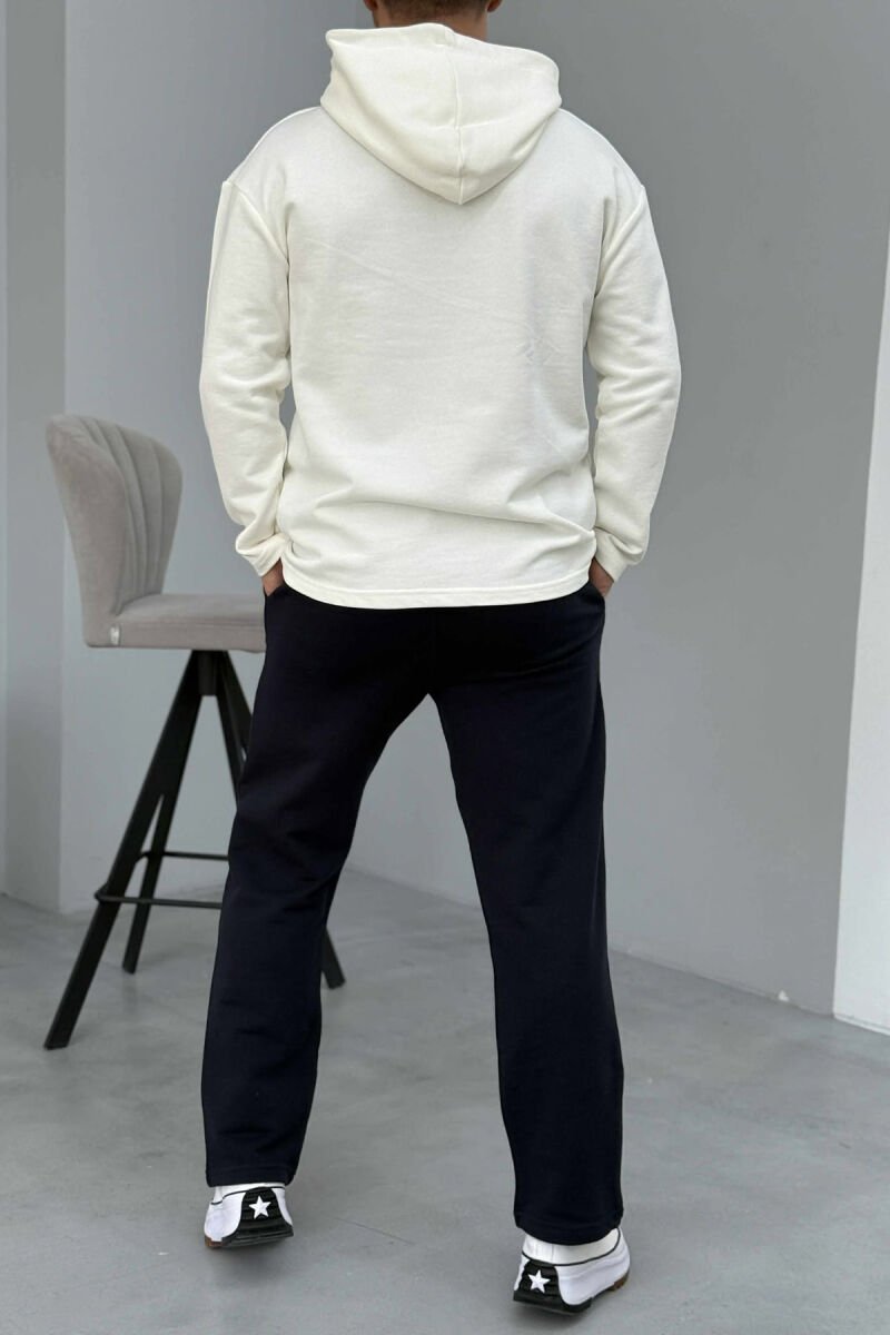 SET NJËNGJYRËSH I THJESHTË HOODIE+TUTA PËR MESHKUJ NË NGJYRËN BLU+E BARDHË - 4