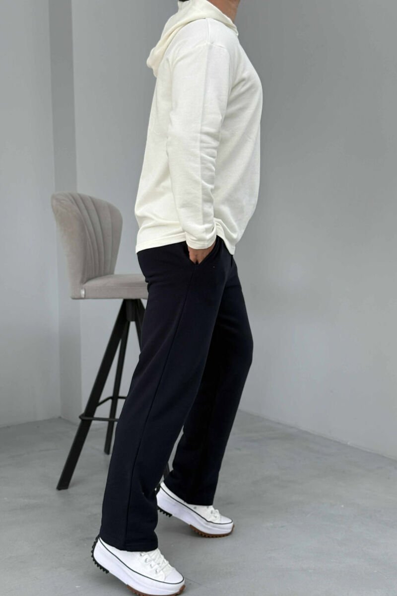 SET NJËNGJYRËSH I THJESHTË HOODIE+TUTA PËR MESHKUJ NË NGJYRËN BLU+E BARDHË - 5