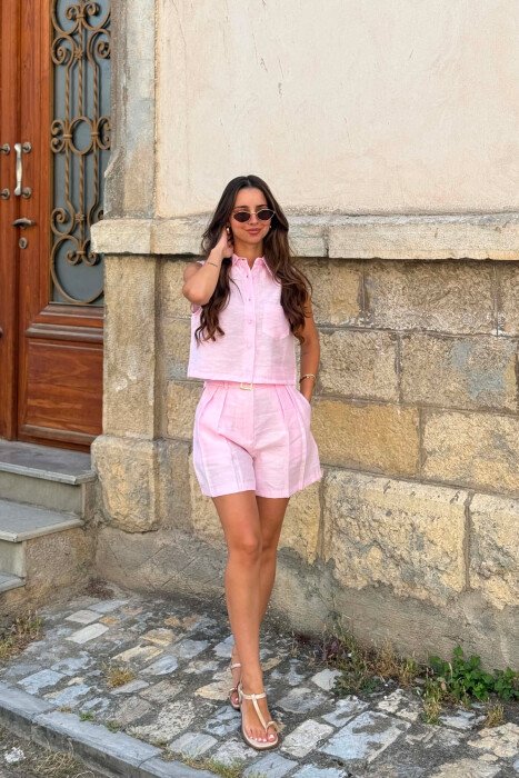 SET NJE NGJYRESH KEMISHE PA MENGE + PANTALLONA TE SHKURTRA PER FEMRA NE NGJYRE ROZE - 