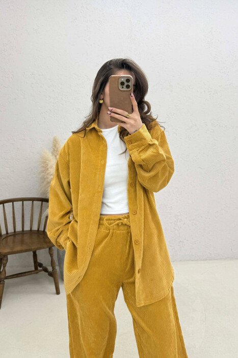 SET NJE NGJYRESH KEMISHE + PANTALLONA PER FEMRA NE NGJYRE MUSTARDE - 2