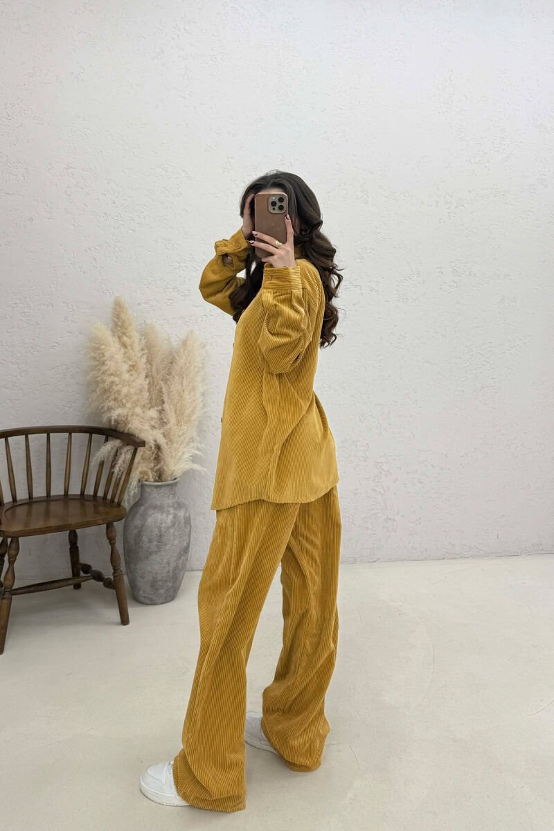 SET NJE NGJYRESH KEMISHE + PANTALLONA PER FEMRA NE NGJYRE MUSTARDE - 4