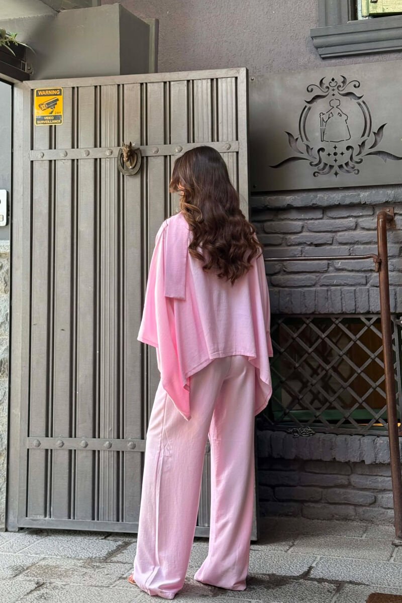 SET NJE NGJYRESH KEMISHE + PANTALLONA PER FEMRA NE NGJYRE ROZE - 3