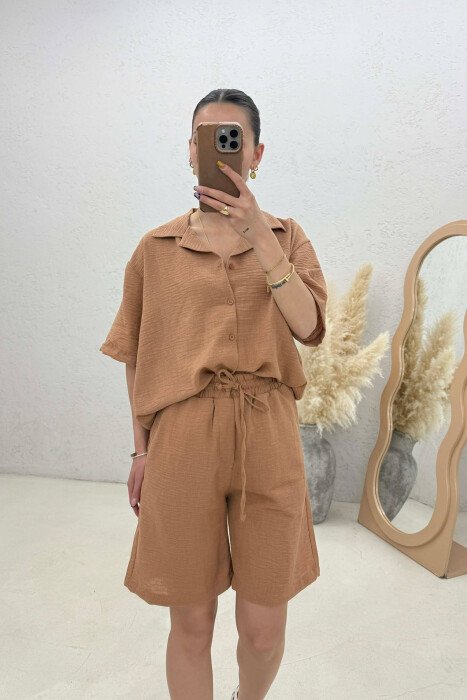 SET NJE NGJYRESH KEMISHE + PANTALLONA TE SHKURTRA PER FEMRA NE NGJYRE KAFE - 3