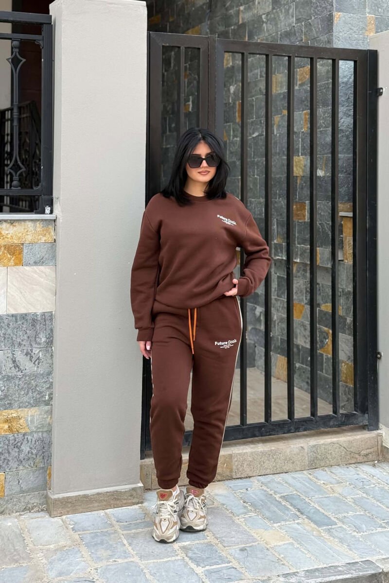 SET NJE NGJYRESH ME PUSH BLUZE ME SHKRIME + TUTA PER FEMRA NE NGJYRE KAFE - 3