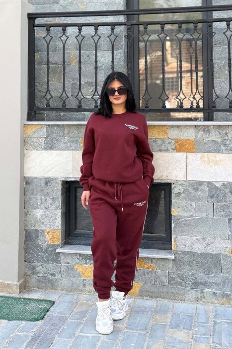 SET NJE NGJYRESH ME PUSH BLUZE ME SHKRIME + TUTA PER FEMRA NE NGJYRE VISHNJE - KLAUDIO FASHION