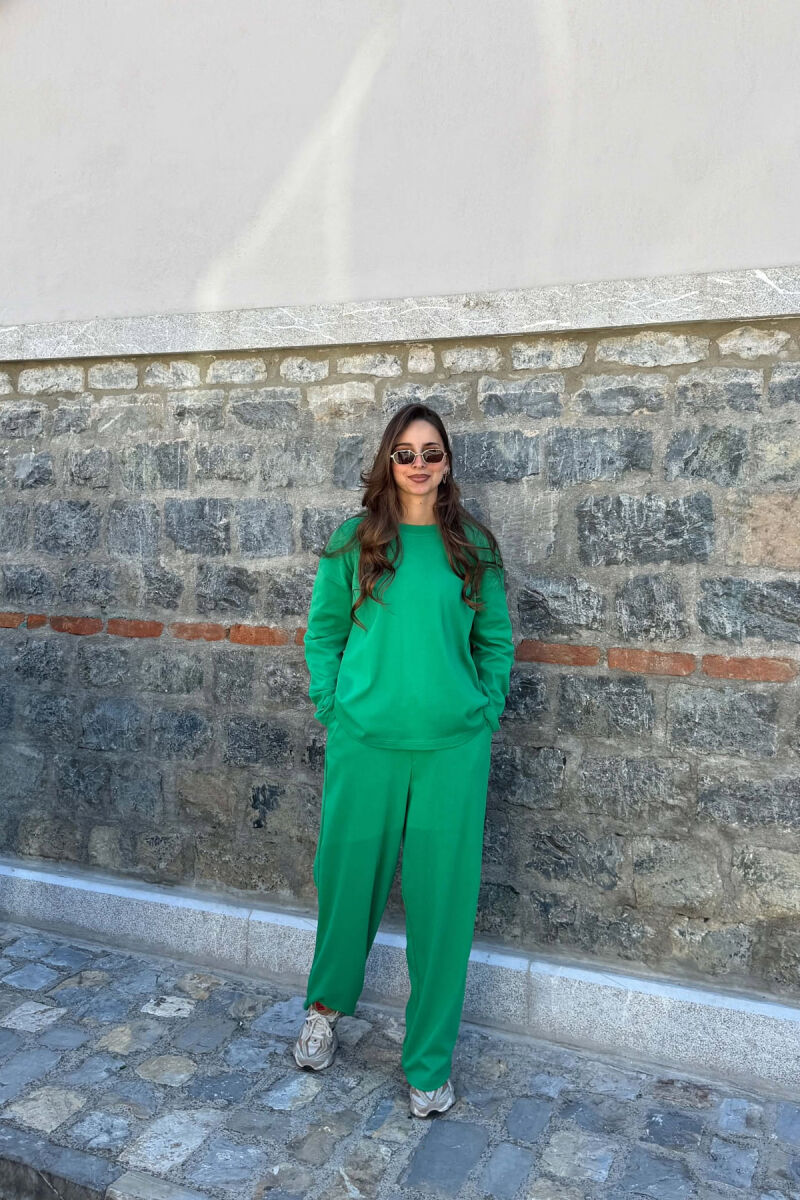 SET NJE NGJYRESH BLUZE+ TUTA PER FEMRA NE NGJYRE JESHILE TE ZBARDHUR - 1