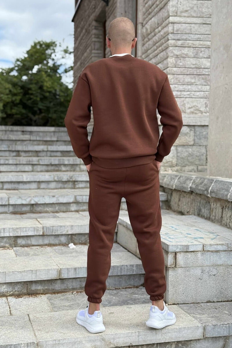 SET NJË NGJYRËSH ME PUSH BLUZË+TUTA PËR MESHKUJ NË NGJYRË KAFE - 4