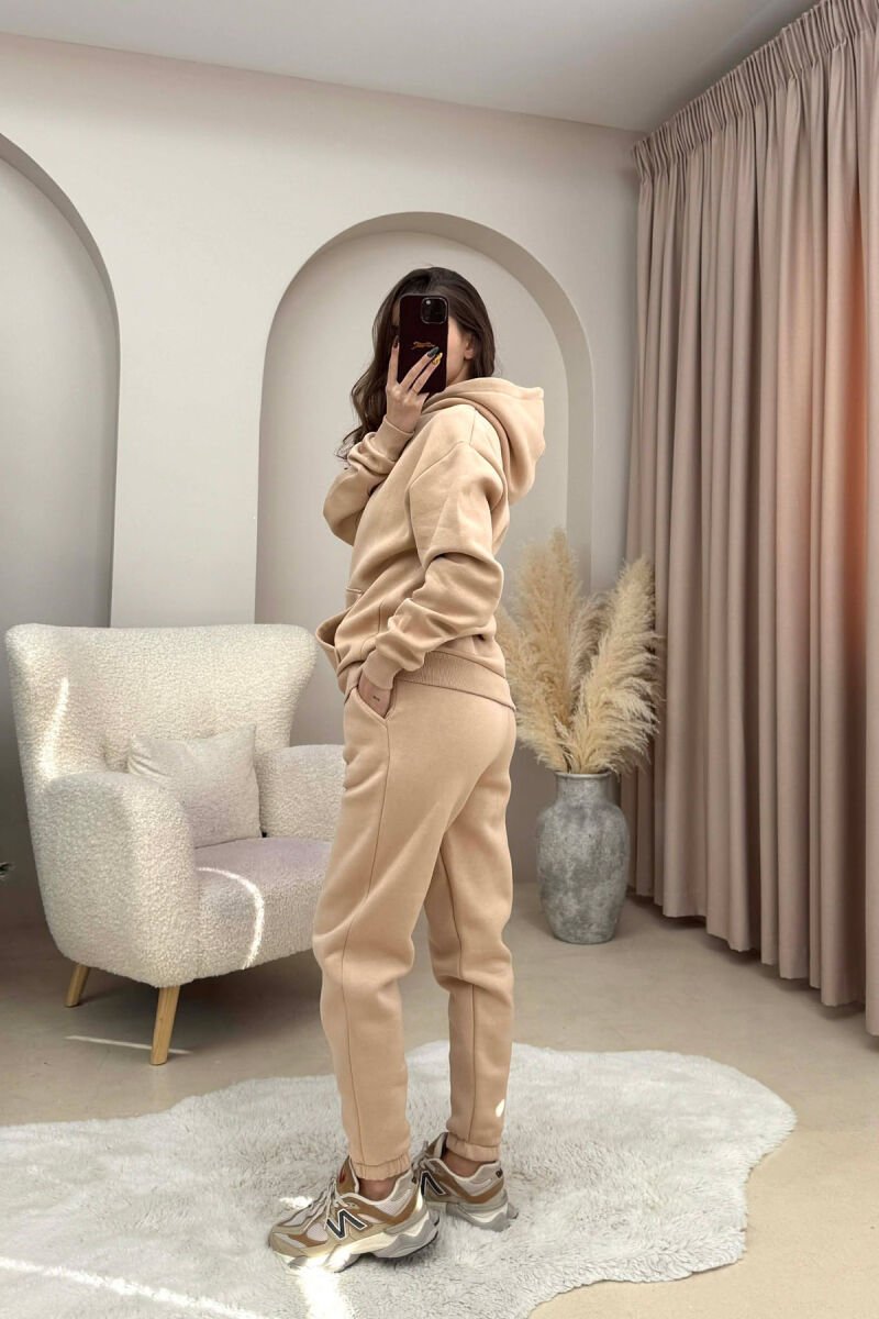 SET NJE NGJYRESH ME PUSH HOODIE+TUTA PER FEMRA NE NGJYRE BEZHE - 2