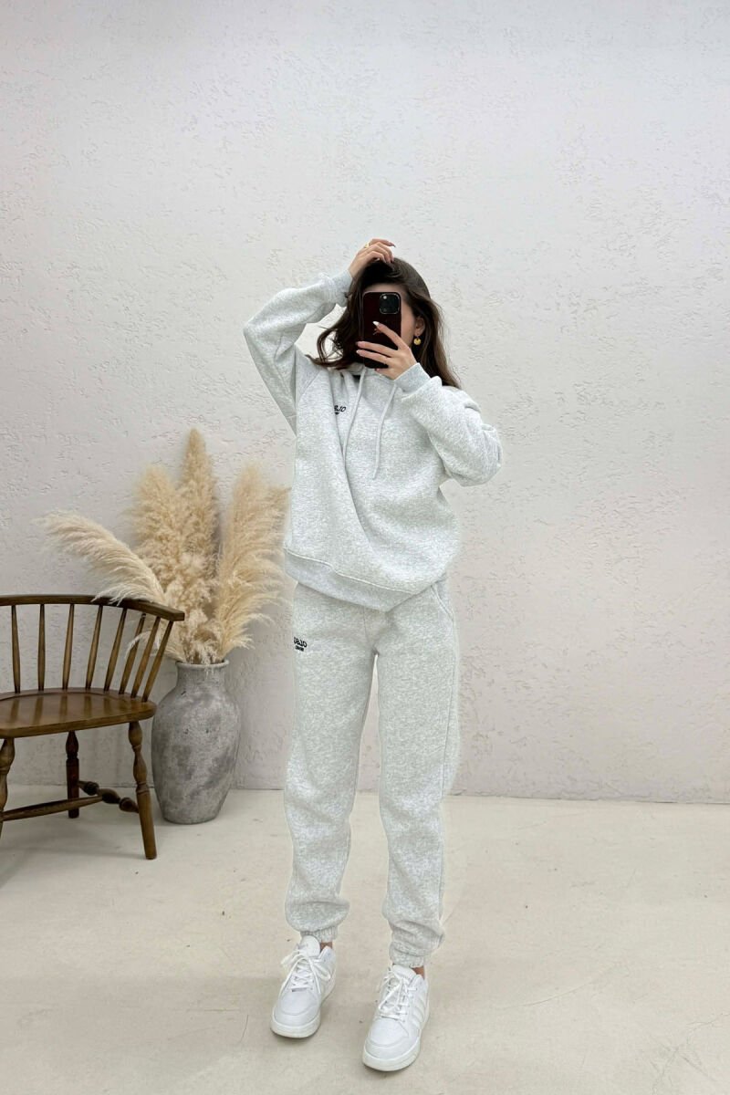 SET NJE NGJYRESH ME PUSH HOODIE + TUTA PER FEMRA NE NGJYRE GRI TE ZBARDHUR - 1