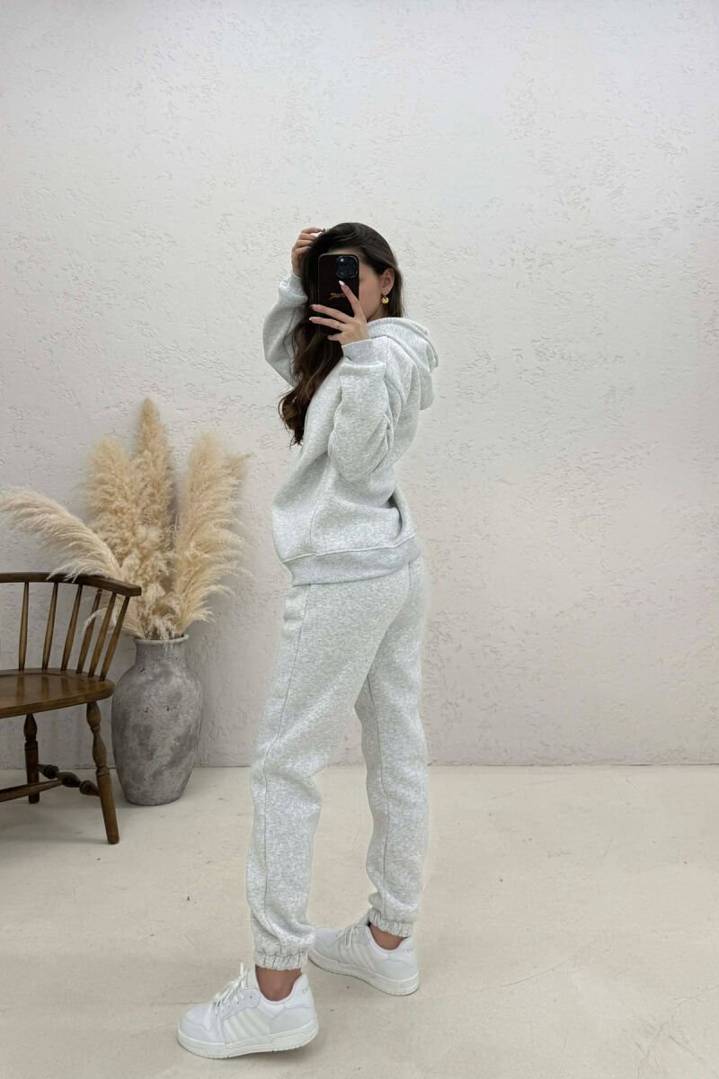 SET NJE NGJYRESH ME PUSH HOODIE + TUTA PER FEMRA NE NGJYRE GRI TE ZBARDHUR - 2