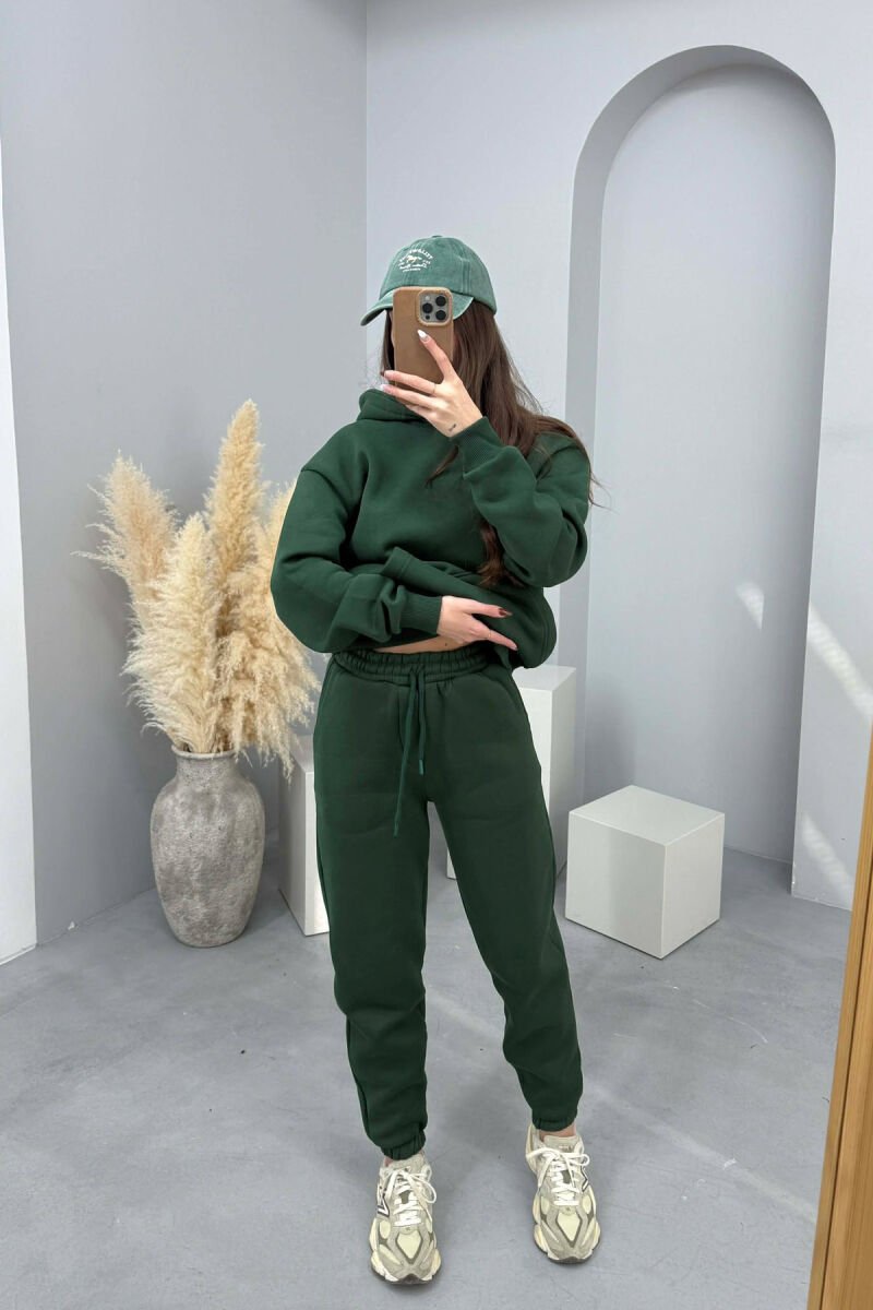 SET NJE NGJYRESH ME PUSH HOODIE+TUTA PER FEMRA NE NGJYRE JESHILE - 5
