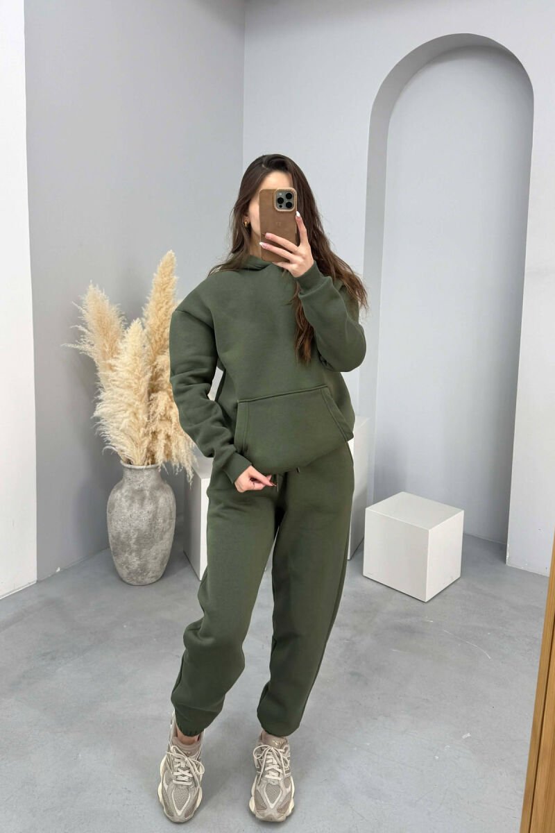 SET NJE NGJYRESH ME PUSH HOODIE+TUTA PER FEMRA NE NGJYRE JESHILE TE ZBARDHUR - 4