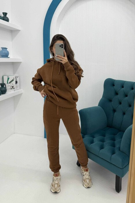 SET NJË NGJYRËSH ME PUSH HOODIE+TUTA PËR FEMRA NË NGJYRËN KAFE - 1