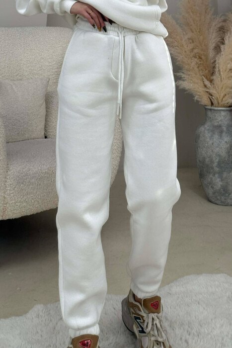SET NJE NGJYRESH ME PUSH HOODIE+TUTA PER FEMRA NE NGJYRE TE BARDHE - 3