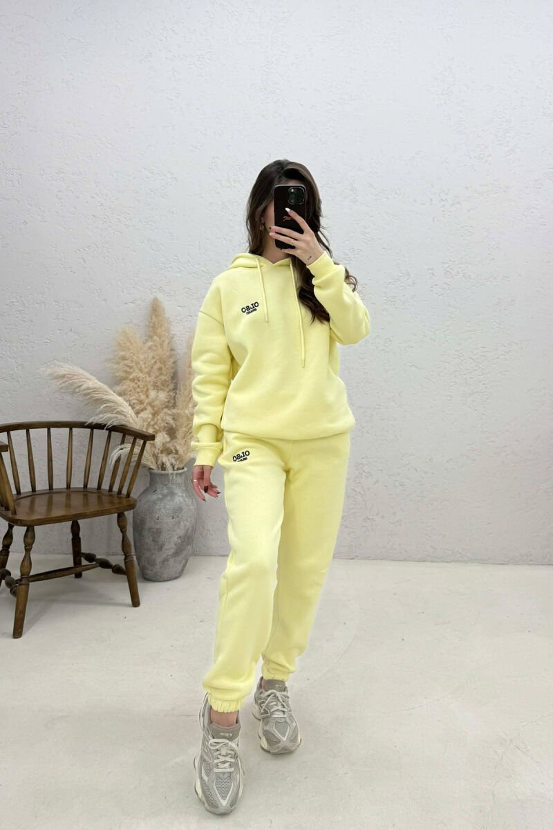SET NJE NGJYRESH ME PUSH HOODIE + TUTA PER FEMRA NE NGJYRE TE VERDHE - 1