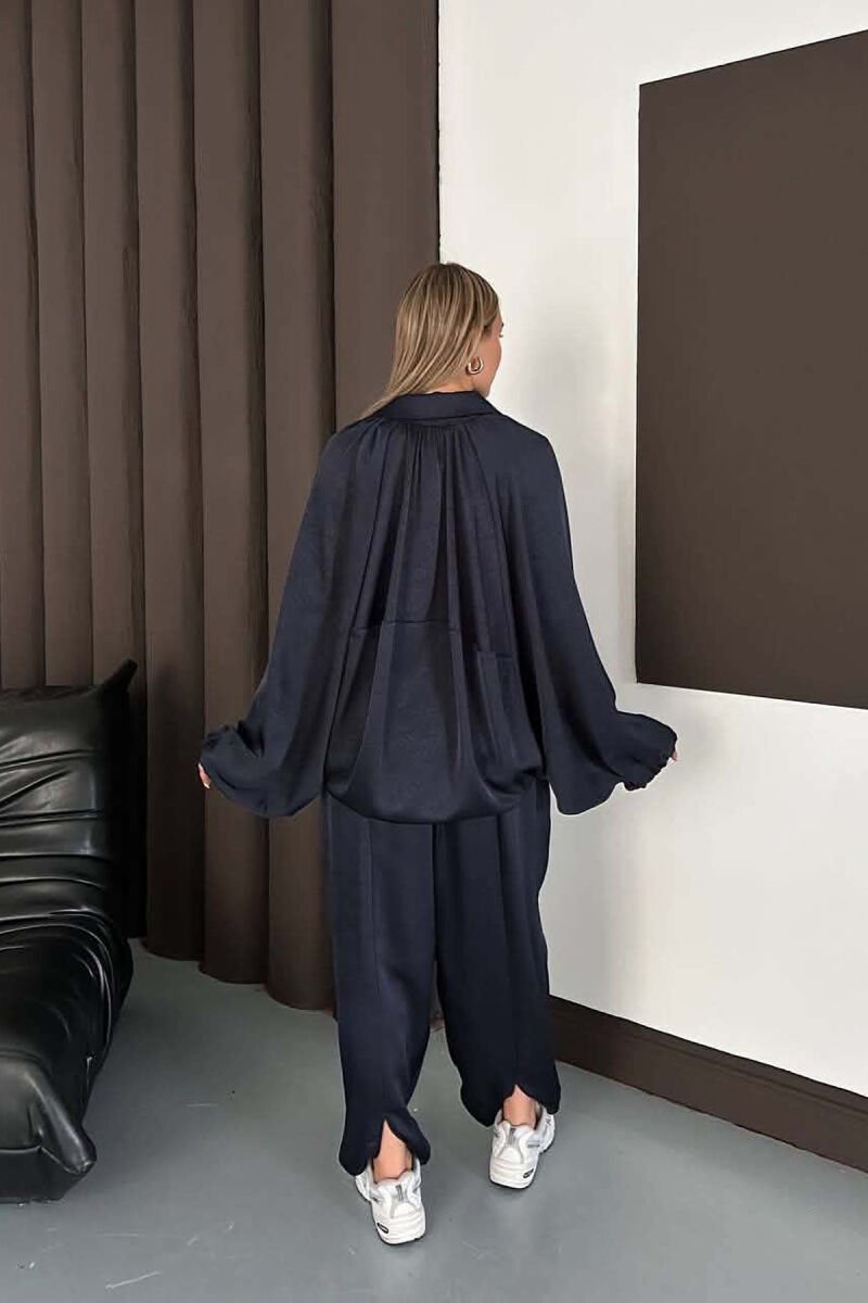 SET NJE NGJYRESH ME SHKELQIM XHAKETE + PANTALONA TE GJERA PER FEMRA NE NGJYRE BLU - 9