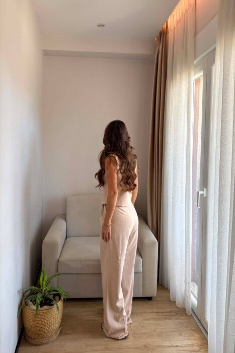 SET NJE NGJYRESH ME VIJA JELEK + PANTALLONA PER FEMRA NE NGJYRE BEZHE - 2