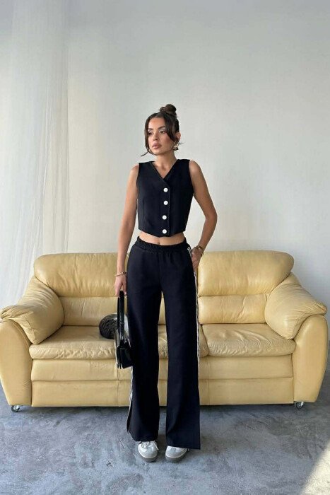 SET NJE NGJYRESH PER FEMRA JELEK + PANTALLONA NE NGJYRE TE ZEZE - 1