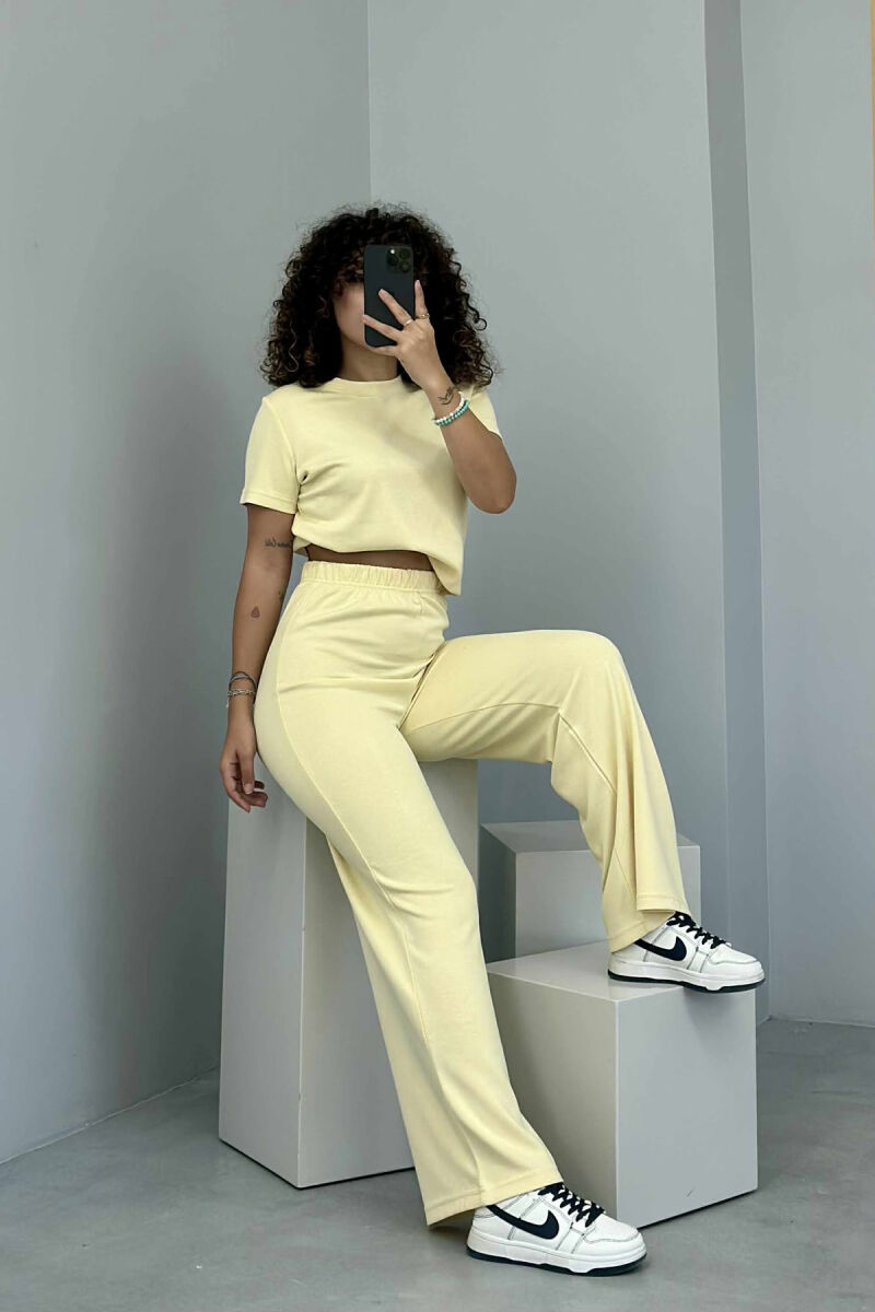 SET NJË NGJYRËSH ELASTIK T-SHIRT+TUTA PËR FEMRA NË NGJYRËN E VERDHË - 4
