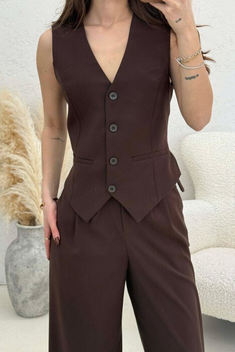 SET NJË NGJYRËSH PËR FEMRA NË NGJYRËN KAFE - 3
