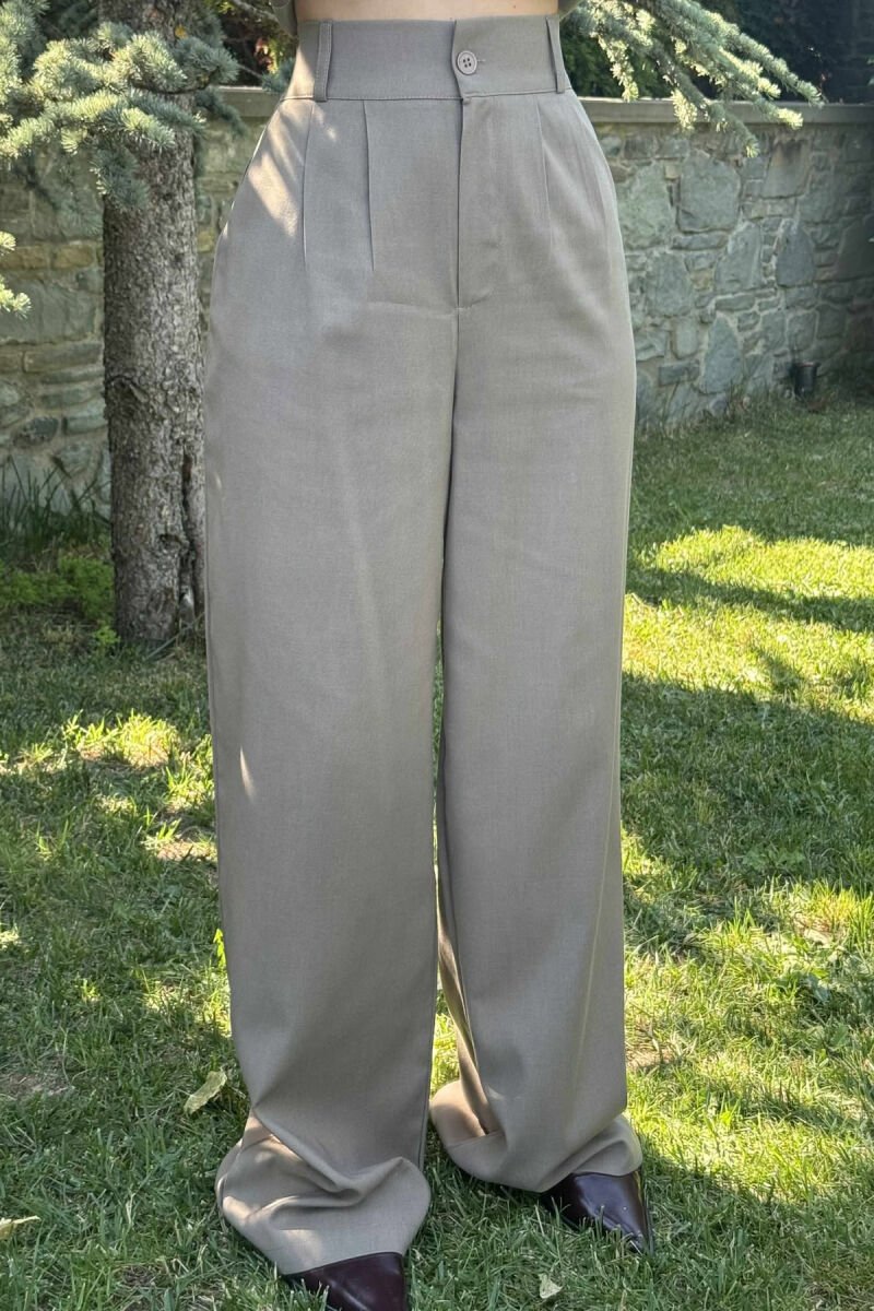SET NJË NGJYRËSH PËR FEMRA NË NGJYRËN ULLIRI - 4