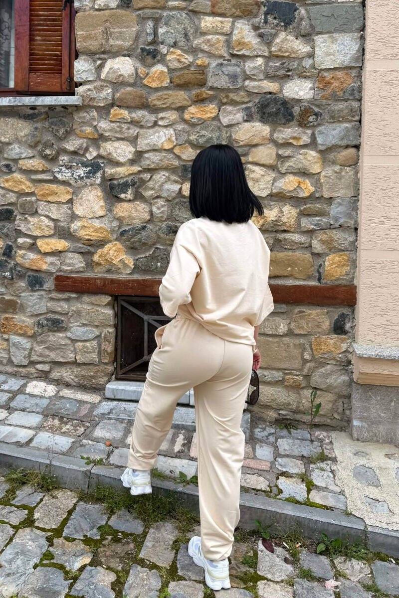 SET NJE NGJYRESH T-SHIRT I THJESHTE + TUTA PER FEMRA NE NGJYRE BEZHE - 5