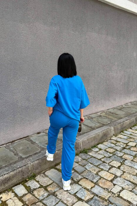 SET NJE NGJYRESH T-SHIRT I THJESHTE + TUTA PER FEMRA NE NGJYRE BLU TE ZBARDHUR - 5