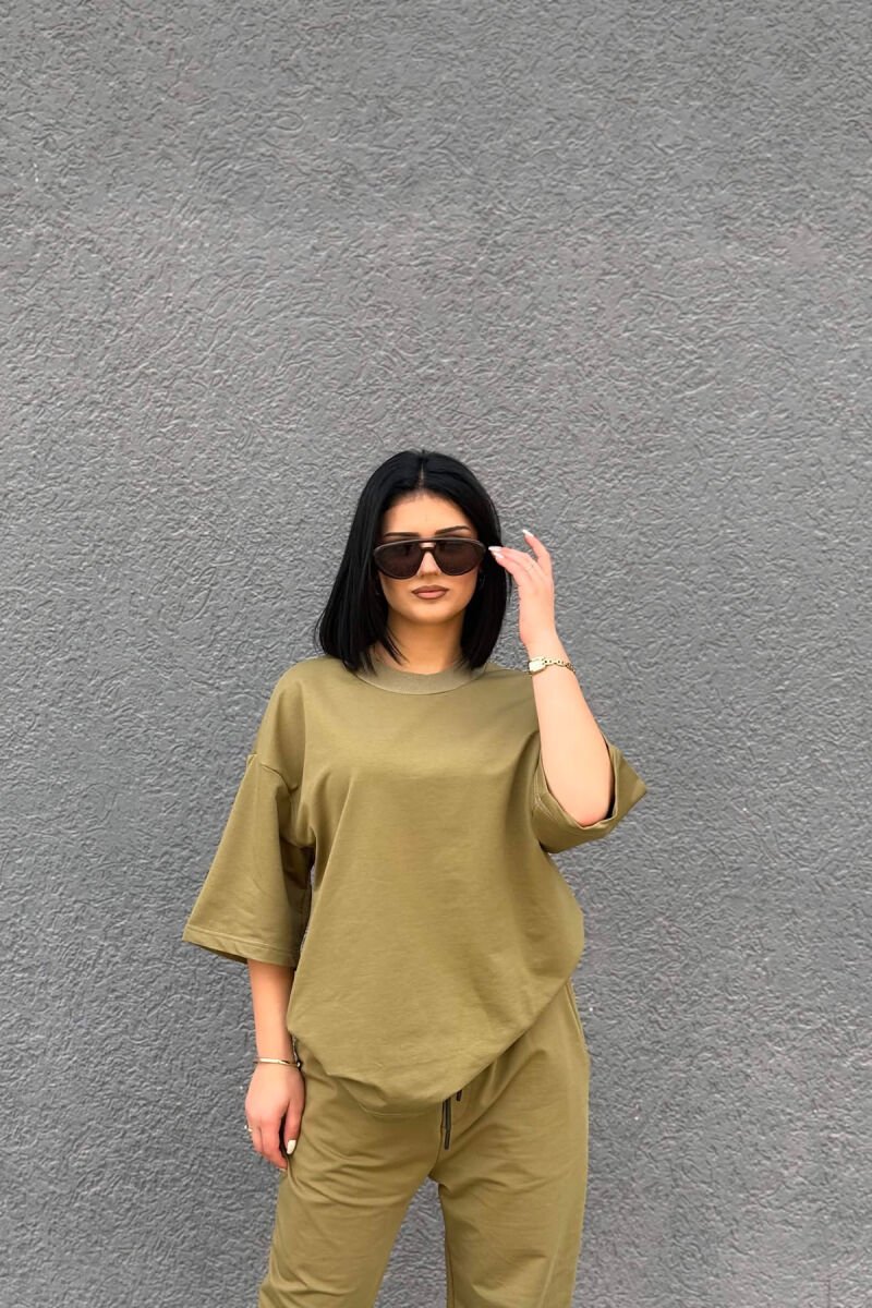 SET NJE NGJYRESH T-SHIRT I THJESHTE + TUTA PER FEMRA NE NGJYRE ULLI - 5