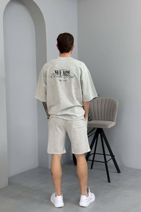 SET NJE NGJYRESH T-SHIRT ME SHKRIME + TUTA TE SHKURTRA PER MESHKUJ NE NGJYRE GRI TE ZBARDHUR - 4