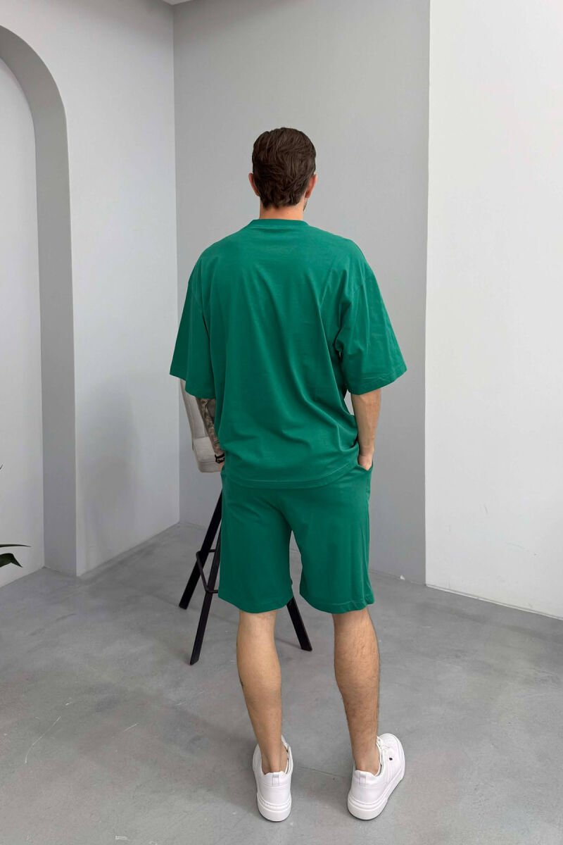 SET NJE NGJYRESH T-SHIRT + TUTA PER MESHKUJ NE NGJYRE JESHILE TE ZBARDHUR - 4