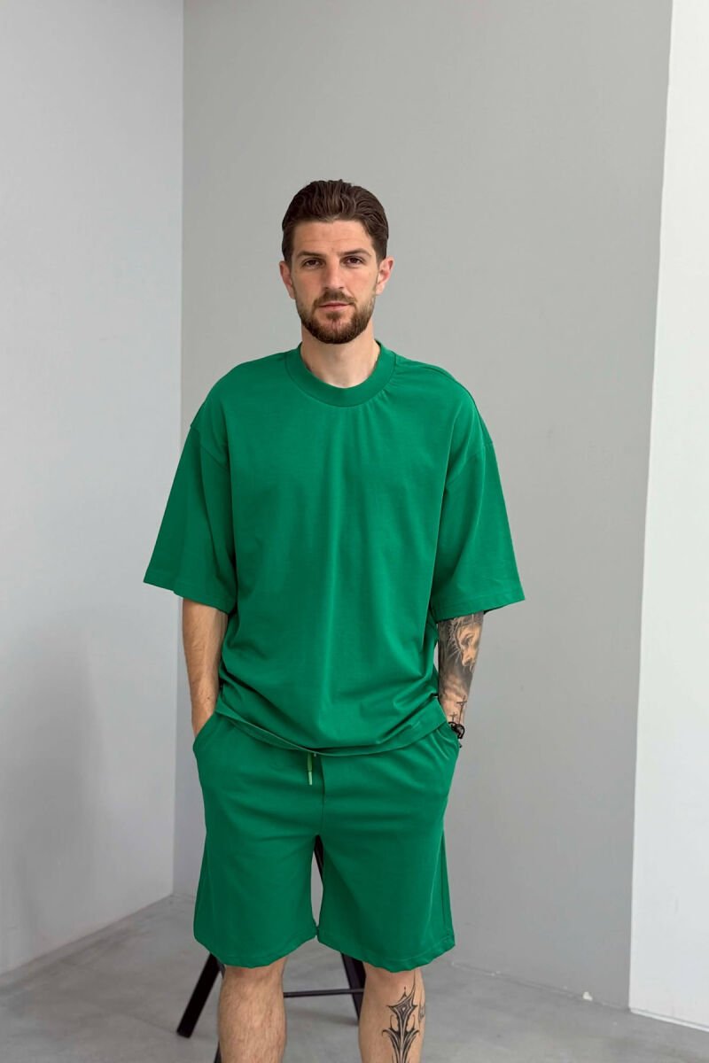 SET NJE NGJYRESH T-SHIRT + TUTA PER MESHKUJ NE NGJYRE JESHILE - 3