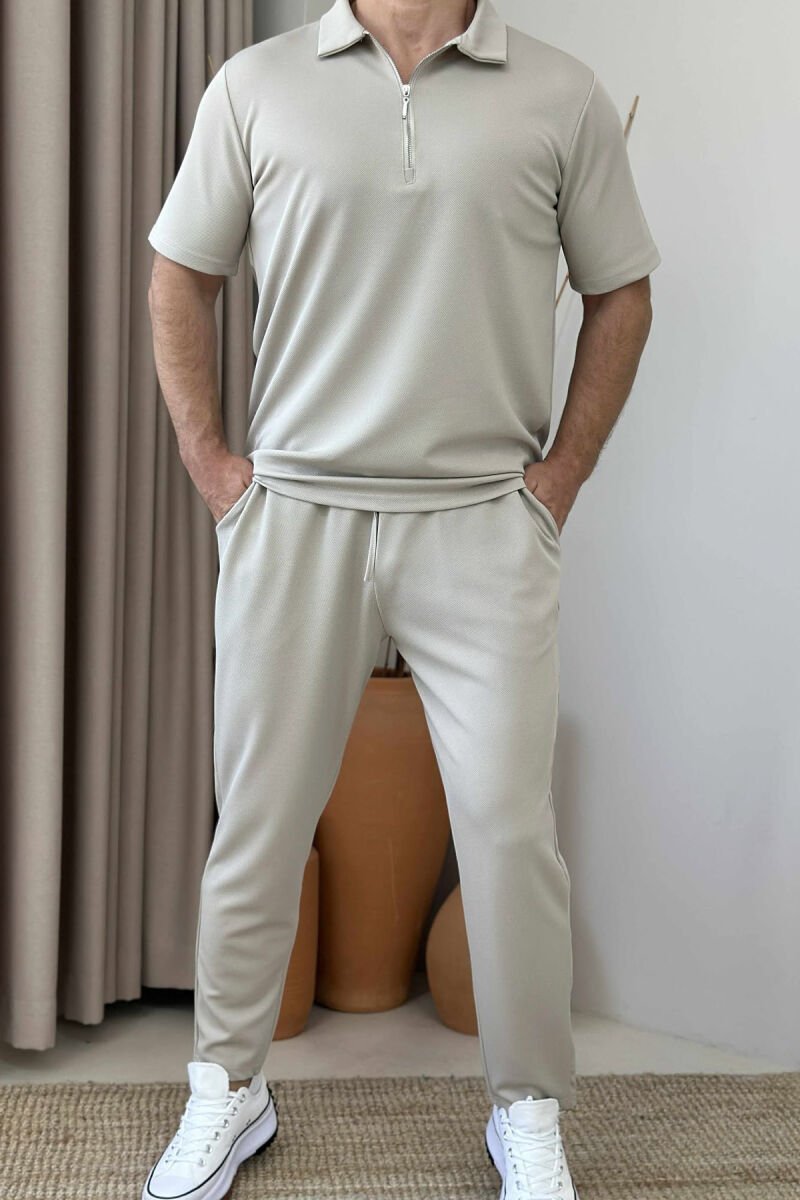 SET NJË NGJYRËSH T-SHIRT+TUTA PËR MESHKUJ NË NGJYRËN BEZHË - 1