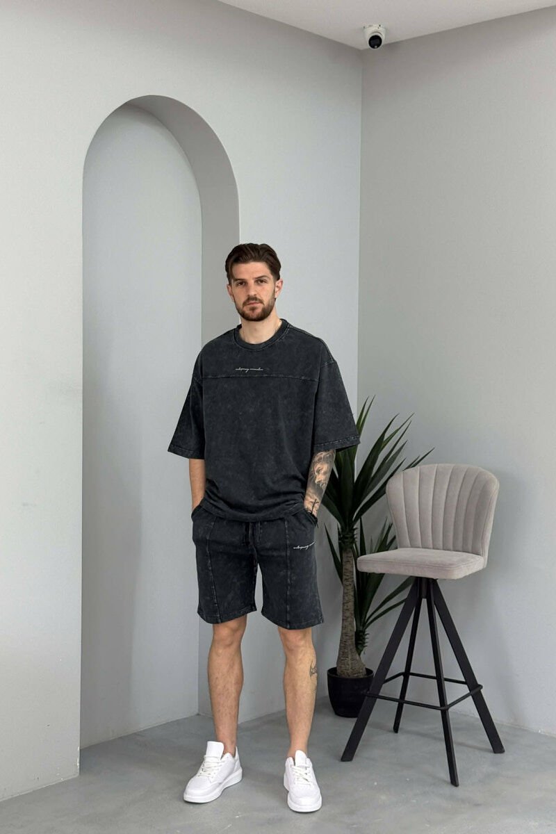 SET NJE NGJYRESH T-SHIRT + TUTA TE SHKURTRA PER MESHKUJ NE NGJYRE GRI TE ERRET - 1