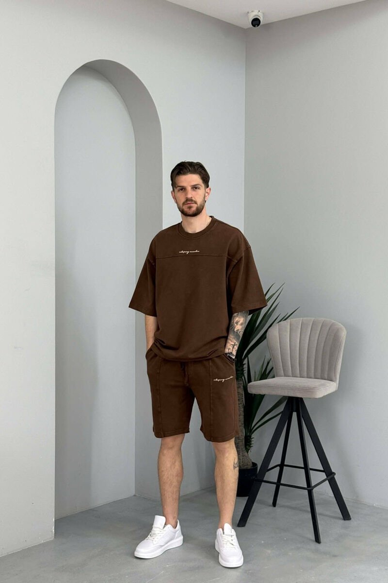 SET NJE NGJYRESH T-SHIRT + TUTA TE SHKURTRA PER MESHKUJ NE NGJYRE KAFE - 1
