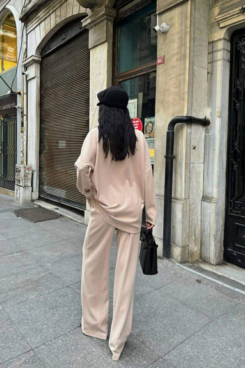 SET NJE NGJYRESH TRIKO+PANTALLONA TE GJERA PER FEMRA NE NGJYRE TE BARDHE - 3