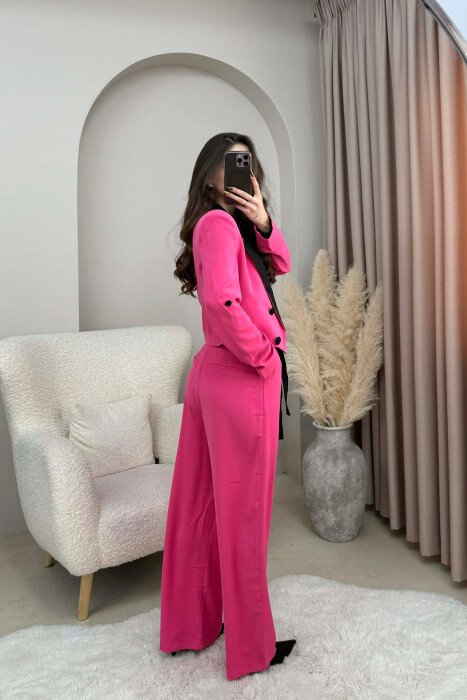 SET NJE NGJYRESH XHAKETE E SHKURTER+PANTALLONA PER FEMRA NE NGJYRE ROZE - 4