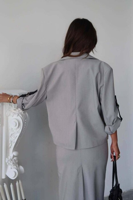 SET NJE NGJYRESH XHAKETE E THJESHTE + FUND PER FEMRA NE NGJYRE GRI - 3