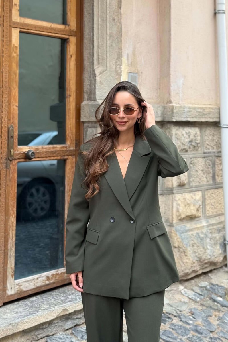 SET NJË NGJYRESH XHAKETE KLASIKE+PANTALLONA PËR FEMRA NE NGJYRE JESHILE - 3