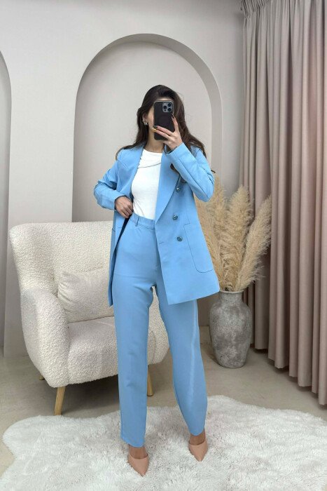 SET NJE NGJYRESH XHAKETE +PANTALLONA PER FEMRA NE NGJYRE BLU TE ZBARDHUR - 2