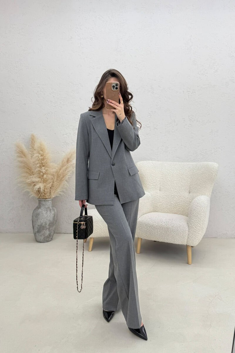 SET NJË NGJYRESH XHAKETE +PANTALLONA PËR FEMRA NE NGJYRE GRI - 5