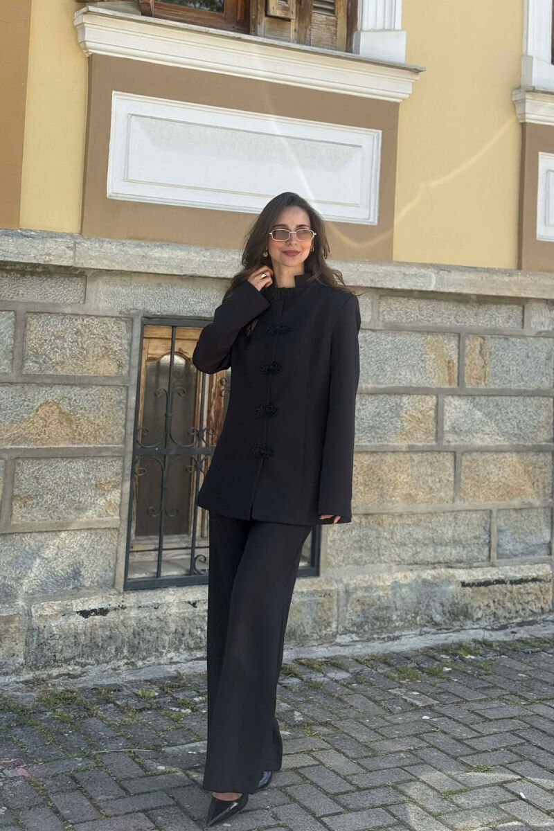 SET NJE NGJYRESH XHAKETE + PANTALLONA PER FEMRA NE NGJYRE TE ZEZE - 6